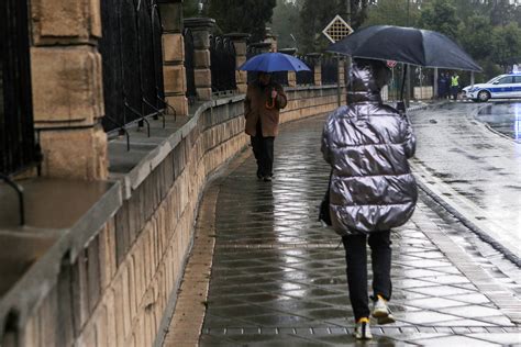 Coral phenomenon brings record low temperatures to Cyprus capital | in ...