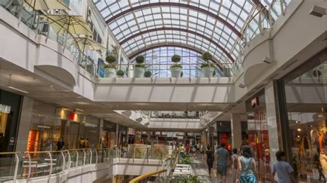 Spain Malls: Top 10 Concrete Marvels for an Overwhelming Shopping Spree