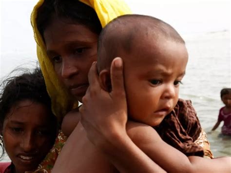 Several Boats Carrying Rohingya Refugees Sinks Near Bangladesh Coast, 5 ...