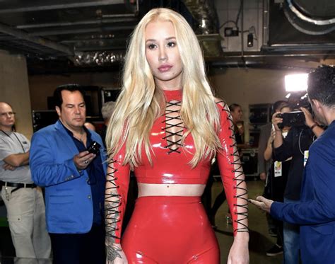 Iggy Azalea Black Widow Hair