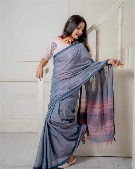Blush 2.0- Handwoven Pure Cotton Begampuri Saree ( Teal Green Tone ...