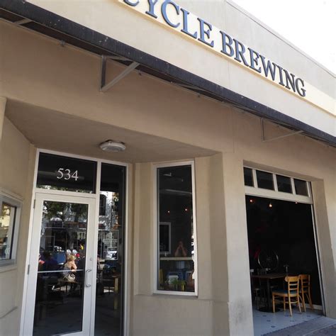 Cycle Brewing (Saint Petersburg) - 2022 Lohnt es sich? (Mit fotos)