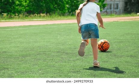 Football Kids 的图像结果