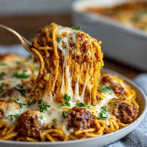 Spaghetti with Alfredo and Meat Sauce - Hearty Recipe