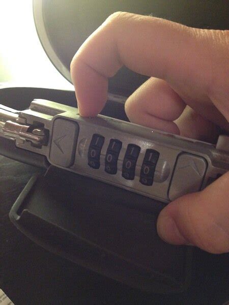 Master Lock Safe Tutorial 的图像结果