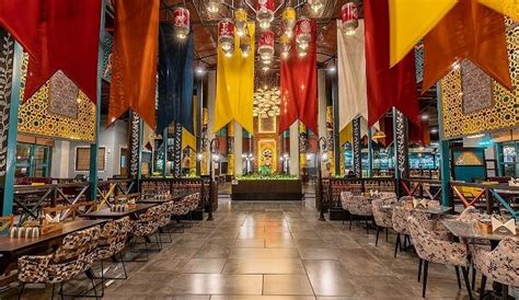 Finish This Gigantic Paratha In 60 Mins & Take Home A Cash Prize Of Rs ...