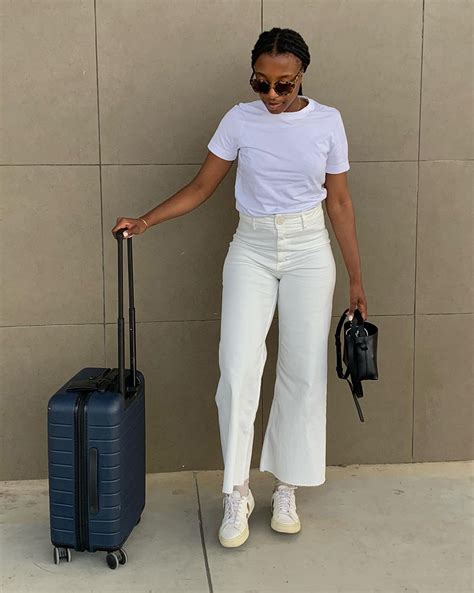 Comfy Travel Outfits That I Rely On Every Year | Who What Wear