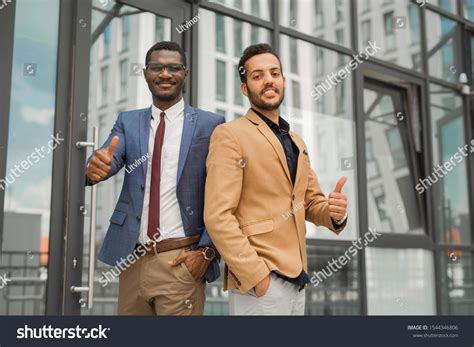 Hand Some Men in Suits 的图像结果