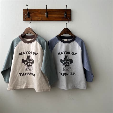 即納 / 17 raccoon round tee / oatmeal | ip select & original