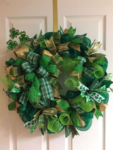 Pin by Solsken San Paolo on Wreaths | Wreaths st patricks, St patrick's ...