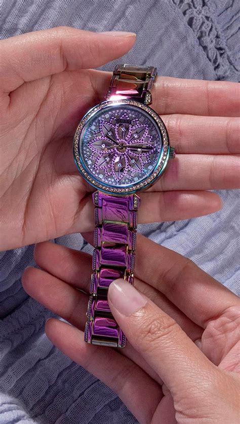 Buy GUESS Analog Purple Dial Women's Watch-GW0528L4 at Amazon.in