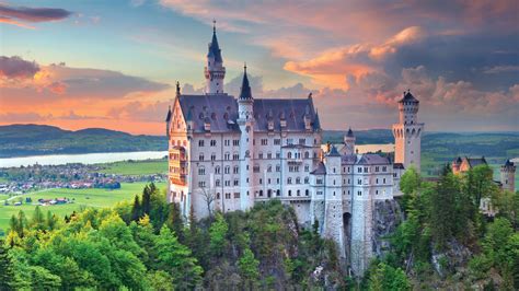 Must-See European River Castles - AMA
