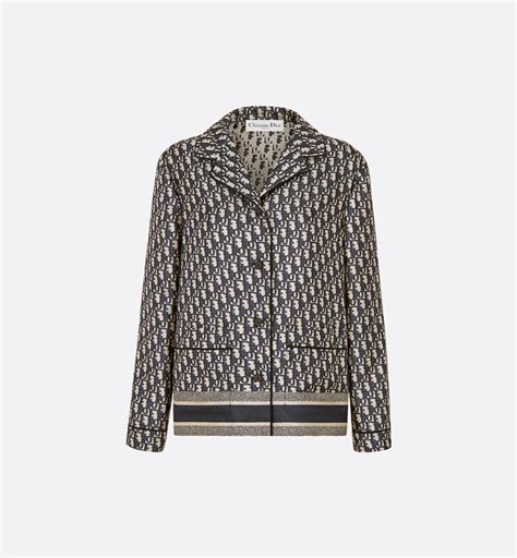 เสื้อเชิ้ตแขนสั้น Dior Chez Moi ผ้าไหมทวิลล์ลาย Dior Oblique สีน้ำเงิน ...