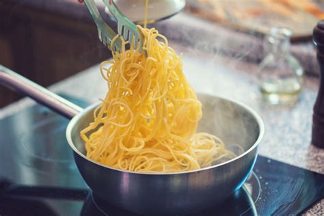 how to cook noodles with just hot water