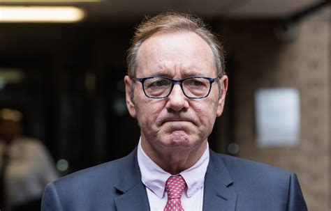 A Choked-Up Kevin Spacey Tells Piers Morgan That 'I Can't Pay My Bills ...