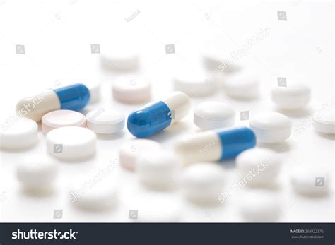 Medicine White Background 的图像结果