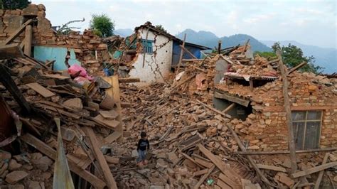 Nepal Earthquake: Over 150 killed, survivors await aid | Hindustan Times