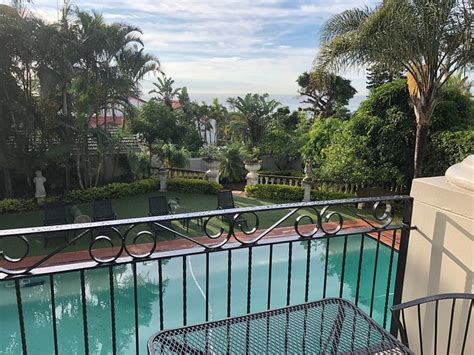 VALDIOR (Umhlanga Rocks) - Inn Reviews, Photos, Rate Comparison ...