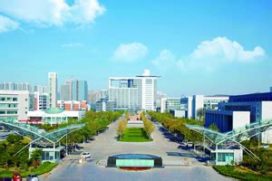 中国石油大学（华东）正式注册青岛，还带给西海岸一家市值600亿的上市公司_主校区
