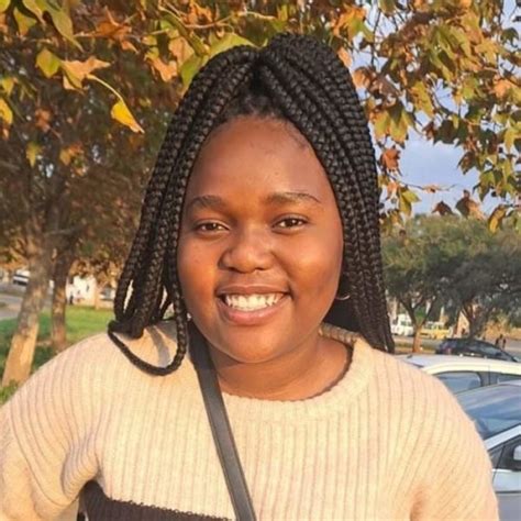 Jabulile - English teacher - ₹345/h