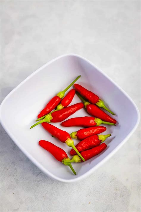 Hawaiian Chili Pepper Water - Keeping It Relle