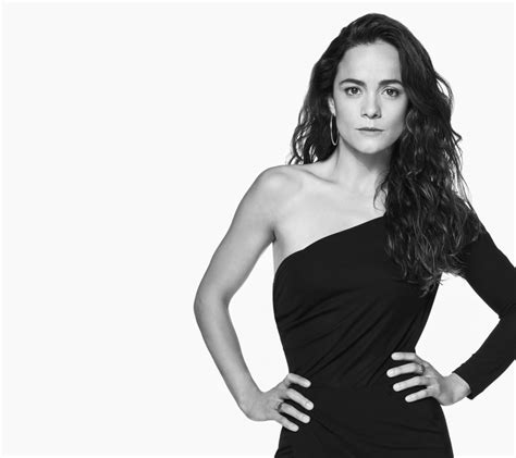 Download wallpaper pose, figure, actress, Alice Braga, Alice Braga ...