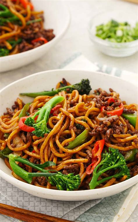 Beef and Broccoli Noodles - Khin's Kitchen