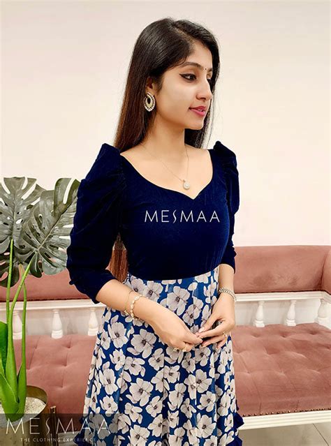 Navy blue white floral gown – Mesmaa