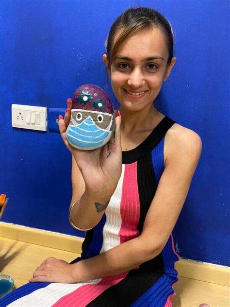 Shweta Rohira pays tribute to doctors during corona pandemic through ...