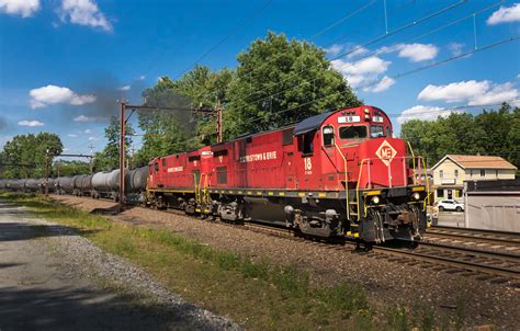 [300+] Train Pictures | Wallpapers.com