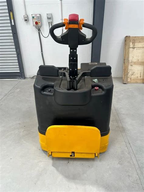 Pallet Truck - TLX 20 - 2.0 Ton Battery Operated Pallet Truck Trader ...
