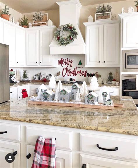 40 Cozy Christmas Kitchen Decor Ideas