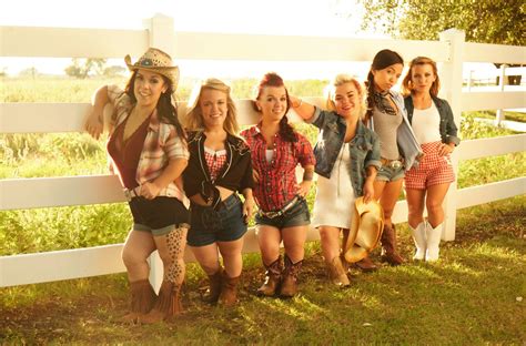 Will 'Little Women: Dallas' Return For Season 2? The Cast Has A Lot ...