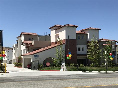 Apartments for Active Seniors, Simi Valley, CA