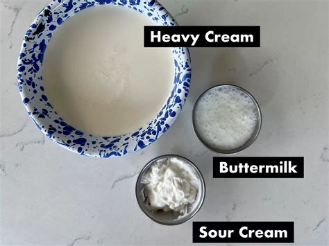 Buttermilk vs Heavy Cream: The Key Differences Explored | Food Readme