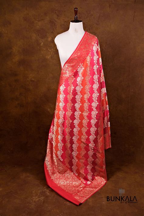 Shop Red Rangkaat Kadwa Handweaved Banarasi Pure Katan Silk Dupatta ...