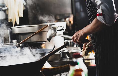 How Much Do Pastry Chefs Make? (Average Pastry Chef Salary Data 2025)