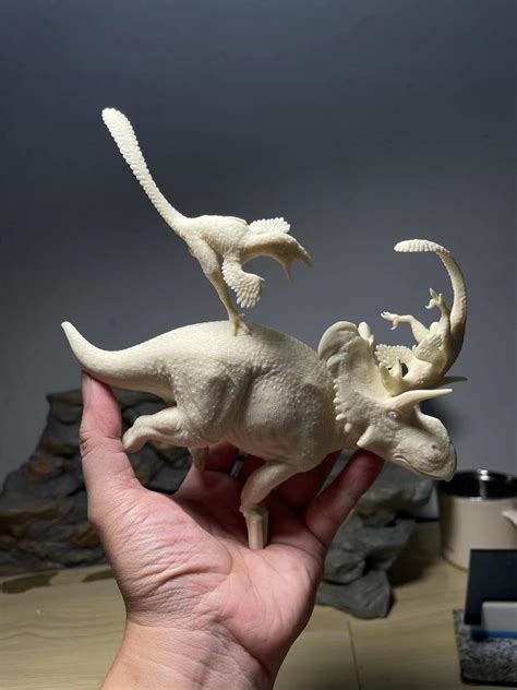 WLNTDOLA SENSEN 1:20 Scale Set C Medusaceratops Troodon Scene India | Ubuy