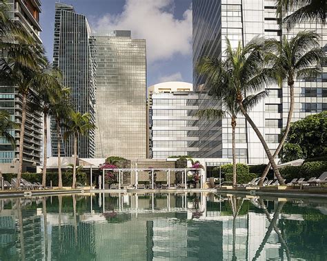 FOUR SEASONS HOTEL MIAMI - Hotel Reviews, Photos, Rate Comparison ...