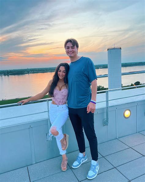 Elena Arenas | on top of the world with you💓 | Instagram