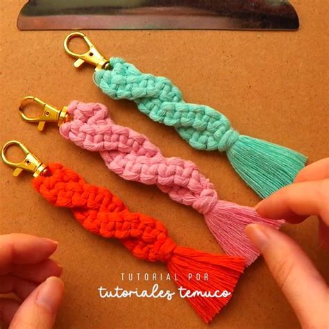 Rezultat imagine pentru DIY Macrame Keychain Free Pattern