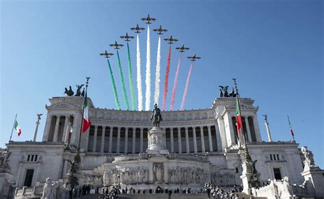 Festa della Repubblica Italiana - 2 Giugno - Cura Italia