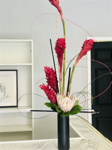 Modern Floral Arrangement, Local Orlando Florist Award winning florals ...