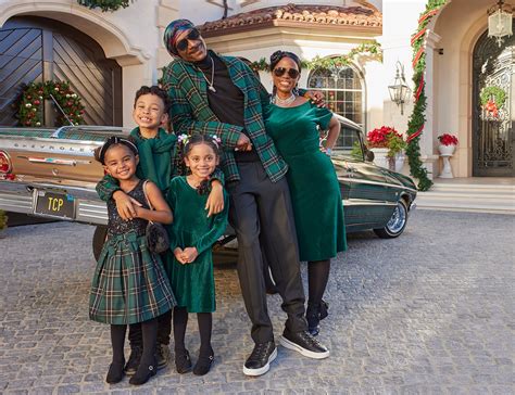 Snoop Dogg And His Family Star In The Children's Place Holiday Campaign ...