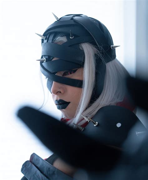 Joana Taylor 🖤 | More of my Malice cosplay because I did not wreck my spine crafting this on the ...