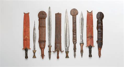 TEN CENTRAL AFRICAN SWORDS Salampasu/Yaka/Suku/Chokwe/Lunda - Lot 117