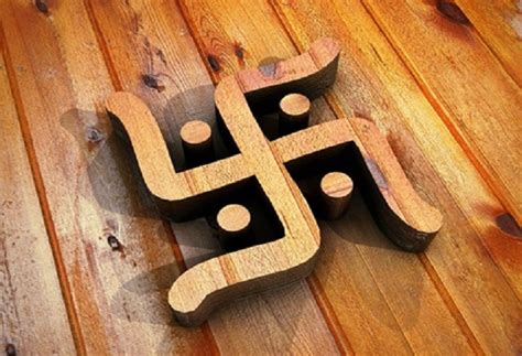 Importance Of Swastik In Vastu- स्वास्तिक चिह्न से कैसे दूर करें घर का ...