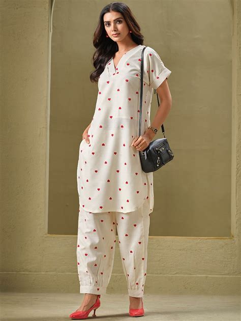 Style Jaipur - Buy Ethnic & Traditional Women Clothing