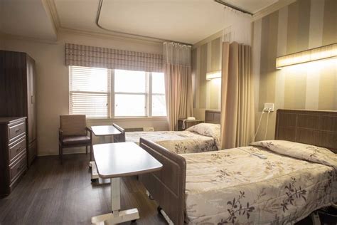 Ridgewood Rehab | CareOne at Ridgewood Avenue