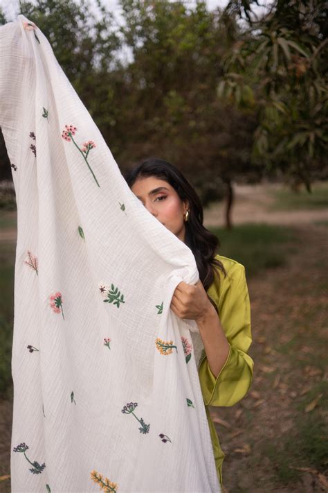 EVE'S BLOSSOM – Khes Textile